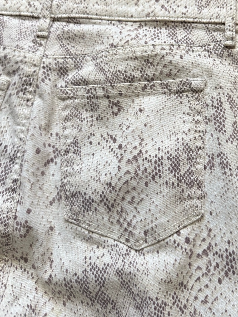 LOFT Neutral Snake-Print Jeans in Taupe and Cream - Picture 5 of 10